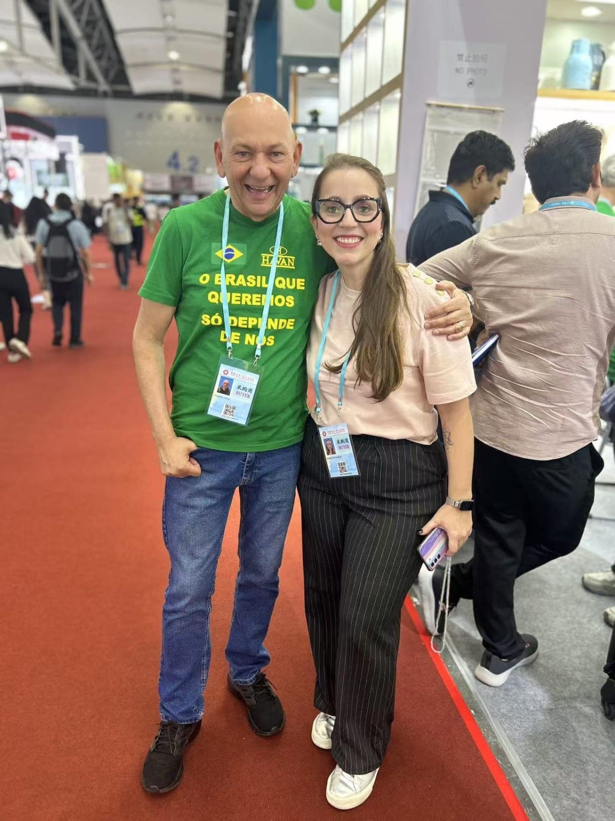 Izabela em feira internacional de comércio exterior